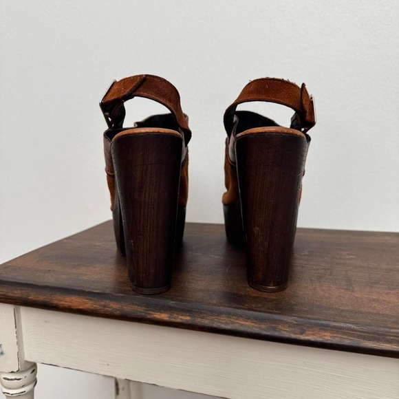 70s Style Platform Suede Heel Cognac Charles David Size 9-9.5 - Picture 5 of 7